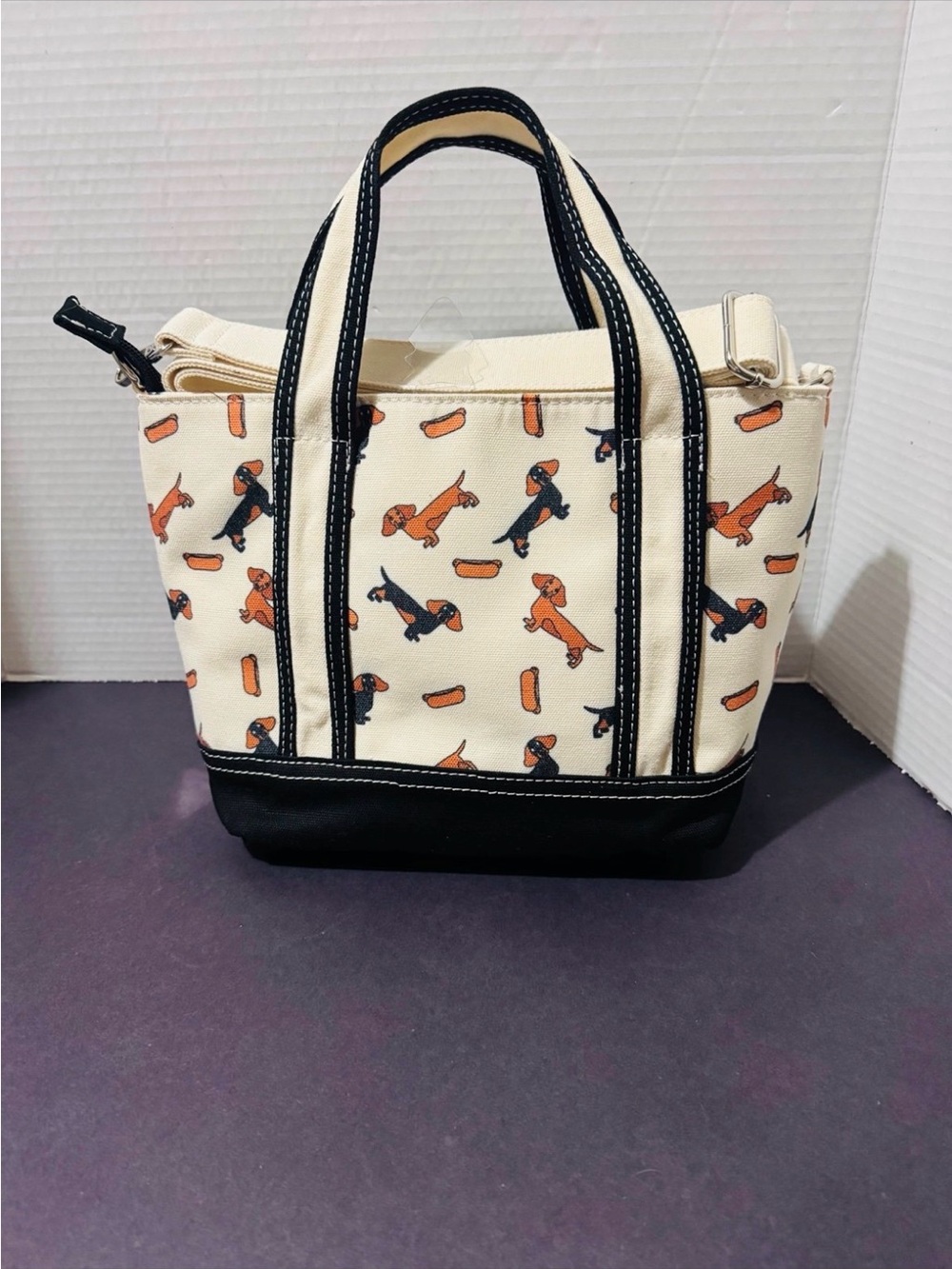 Aero Aeropostale Dachshund canvas tote BNWT - Picture 2 of 10